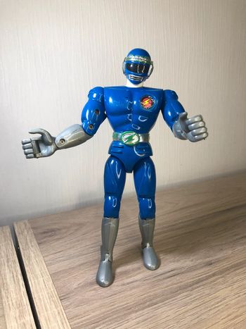 Figurine articulée vintage action figure bootleg power rangers masterbotix