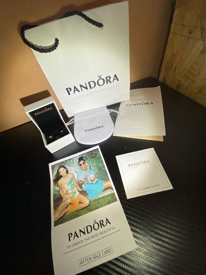 Boucle d’oreille Pandora