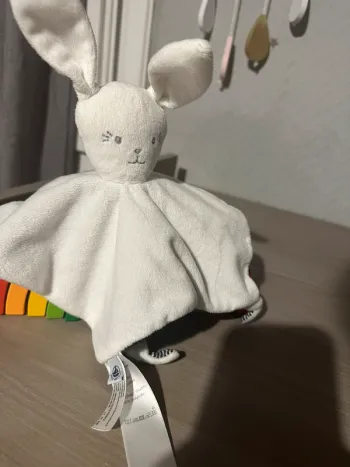Doudou lapin petit Bateau