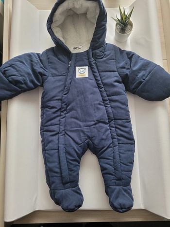 Combinaison neuve