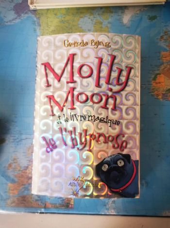 Livre Molly Moon et le livre magique de l'hypnose