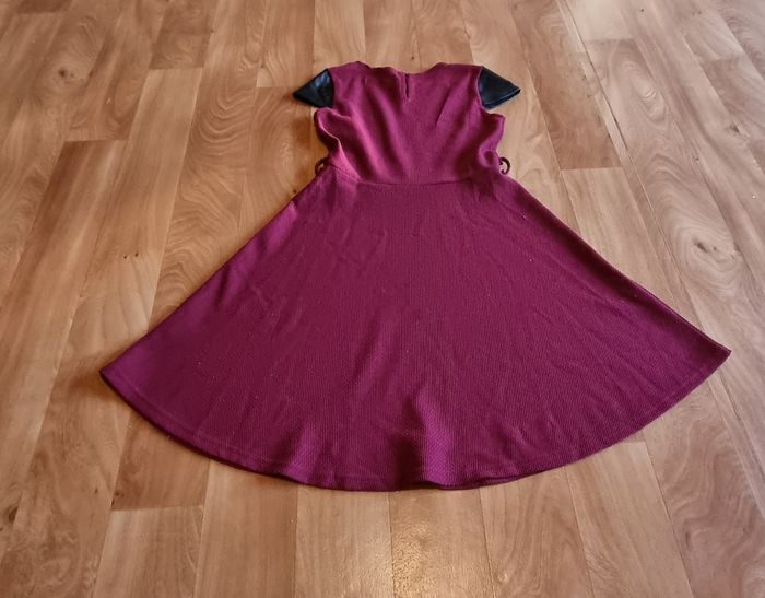 robe patineuse bordeaux manche courte similicuir taille 10ans - photo numéro 4