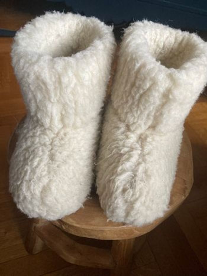 Empereur chaussons pantoufles « pieds de mouton » pointure 25/26 très bon état - photo numéro 7