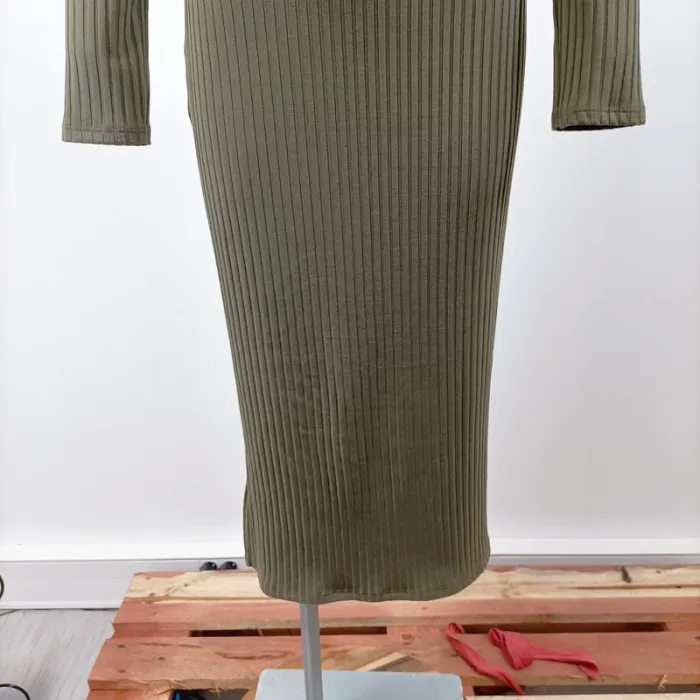 Robe moulante kaki CMT Atelier col carré côtelé, manches longues, fendue mi-mollet A1571 - photo numéro 3