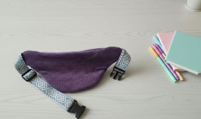 🌟 Superbe Sac Banane K-POP en Velours Côtelé Violet
- photo numéro 4