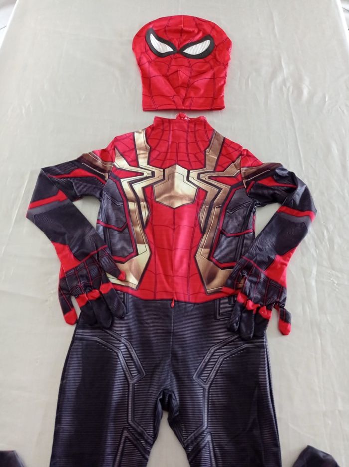 Déguisement combinaison Spiderman 7ans - photo numéro 3