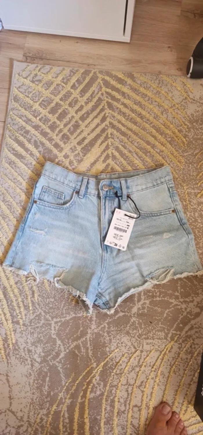 Short Zara