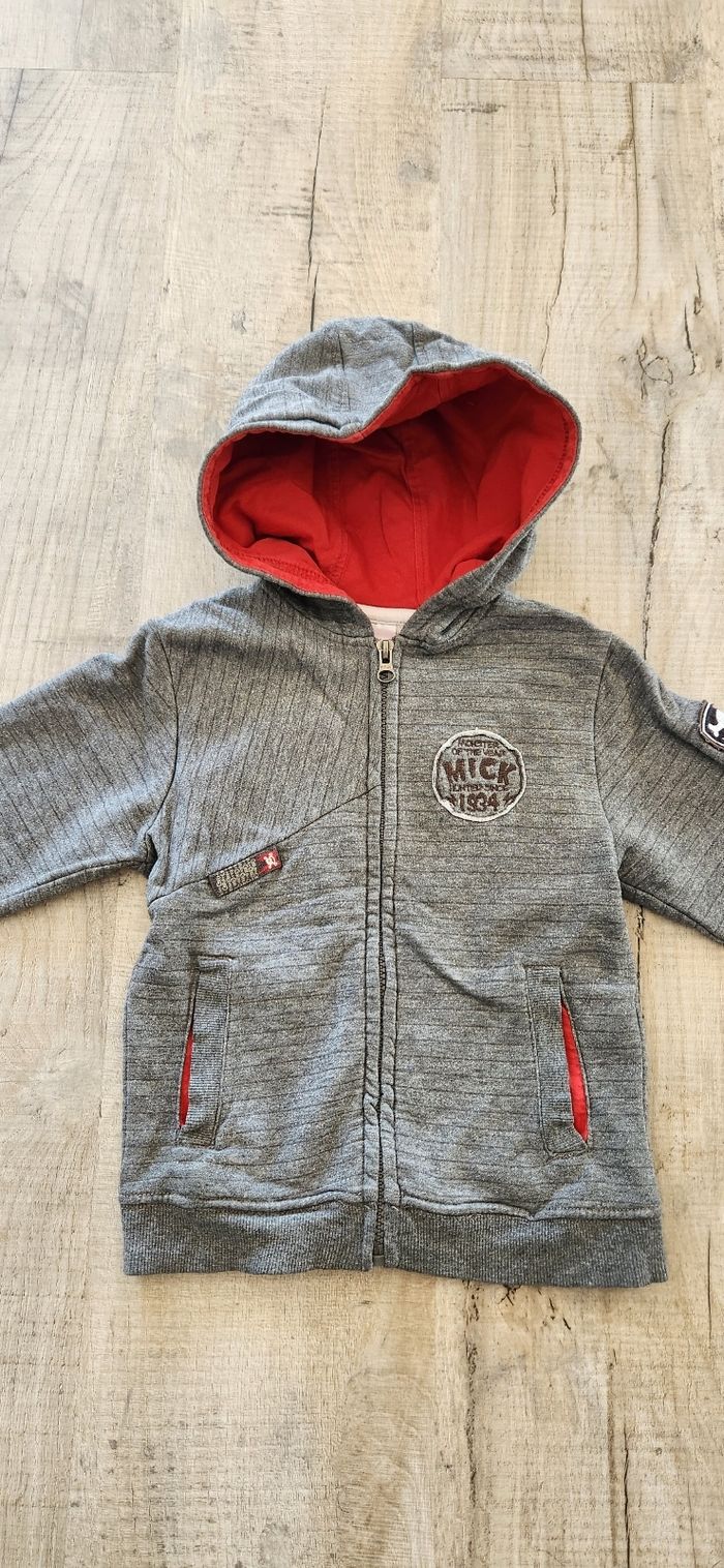 Lot 2 sweats à capuche 4 ans - photo numéro 2