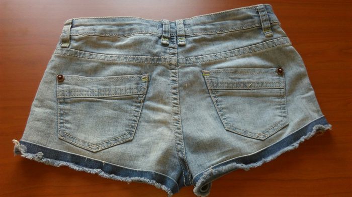 Short jeans bleu clair - photo numéro 2