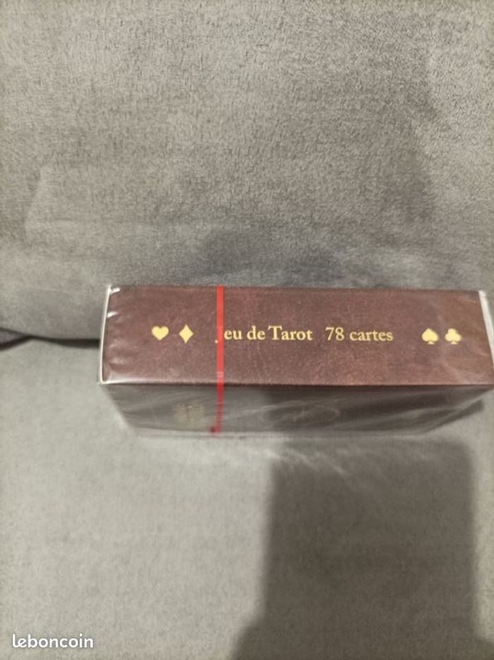 JEU DE TAROT "LE MONDE D'AQUILON" +3 FIGURINES Mages, Elfes etc... - photo numéro 3