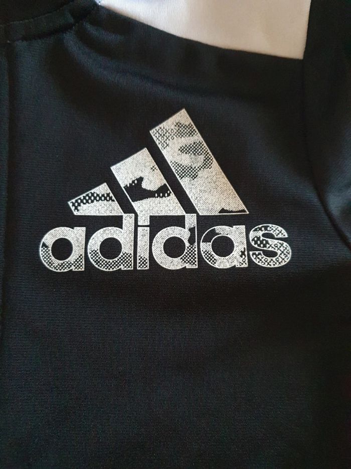 Veste de survêtement Adidas Taille 5/ 6 ans - photo numéro 2