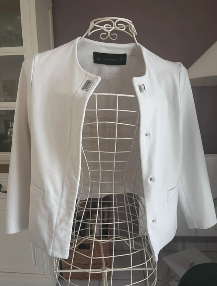 Veste blanche - photo numéro 2