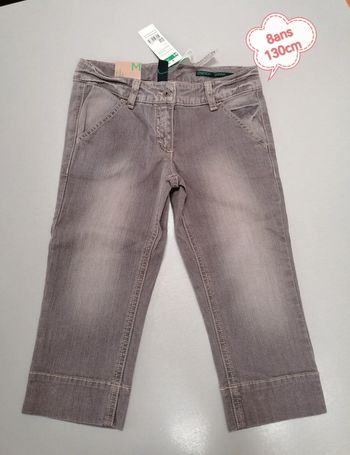 Jeans court gris 8ans 130cm neuf