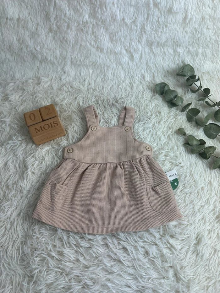 Robe nid d’abeille C&A taille 2-3 mois