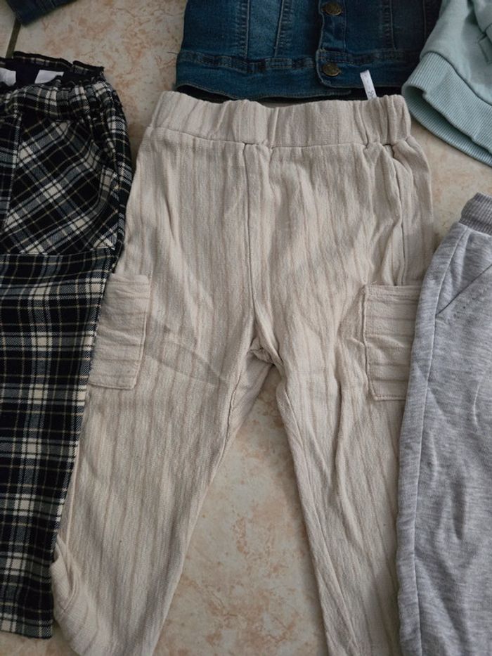 Lot 12 mois pyjama pantalons veste jeans body - photo numéro 7