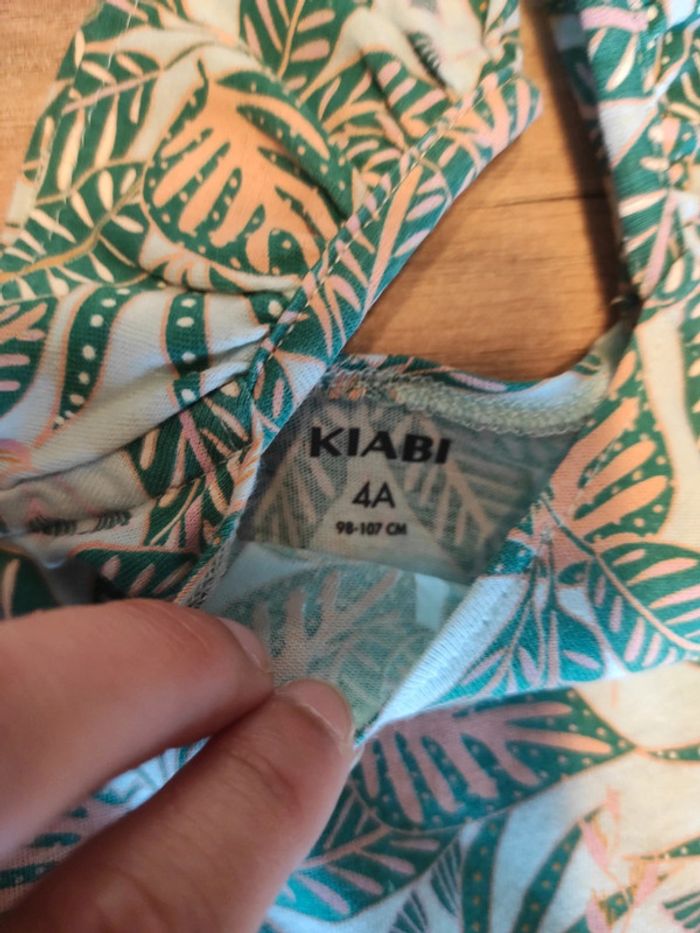 Robe Kiabi 4 ans en TBE - photo numéro 2