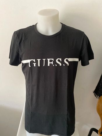 Tee-shirts Guess