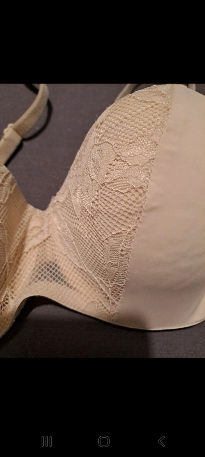 Soutien gorge - photo numéro 2