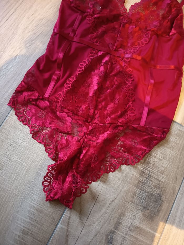 Body lingerie sexy bordeaux neuf taille 40 - photo numéro 3