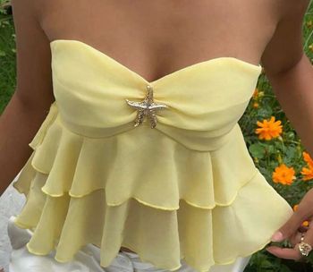 Bandeau volant jaune avec bijoux