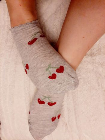 Chaussettes cerise cœur grise
