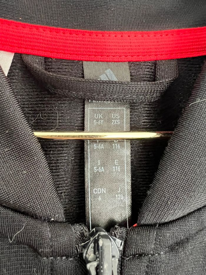 Veste noire et orange adidas 5-6 ans - photo numéro 2