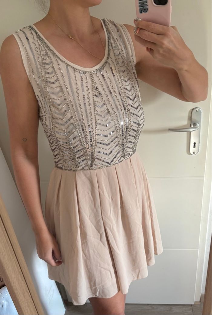 Robe à sequins - photo numéro 2