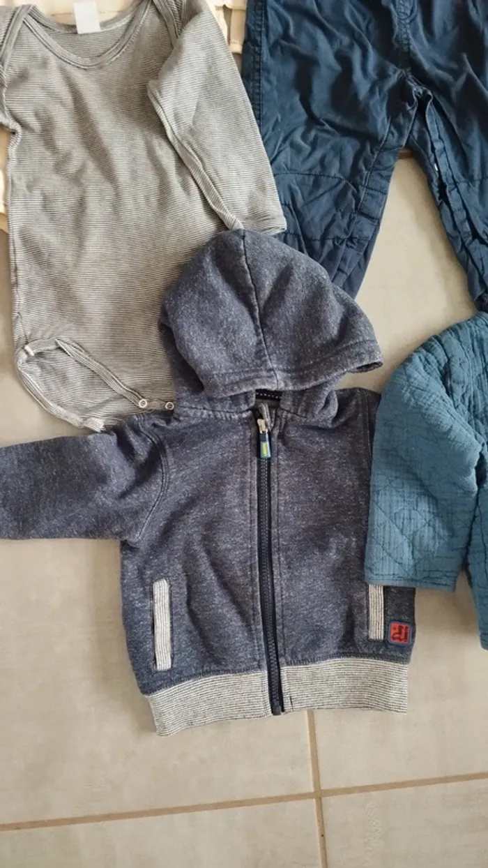Lot de 8 vêtements bébé garçon 18 mois - photo numéro 6