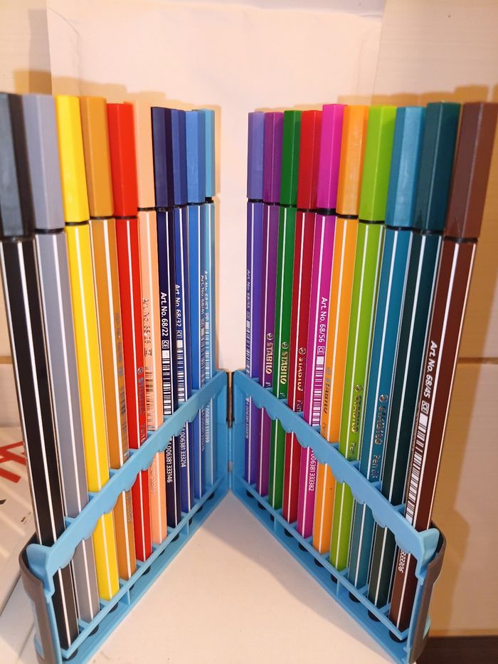 Boite neuve feutres Stabilo - photo numéro 2