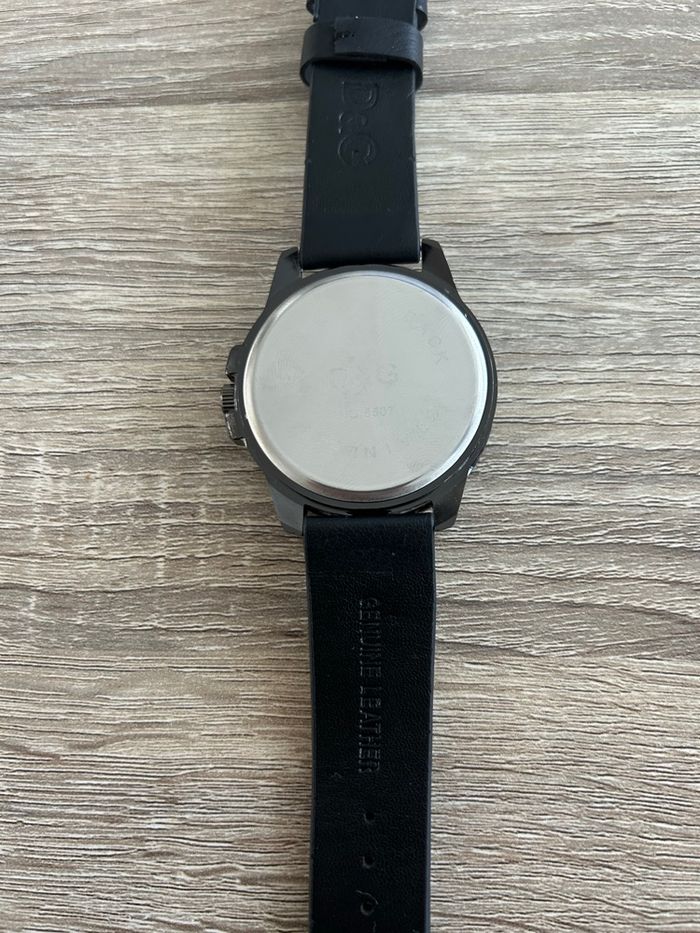 Montre D&G neuve jamais portée - photo numéro 5