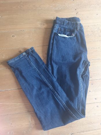 Jean slim garçon T.XS  (14ans )