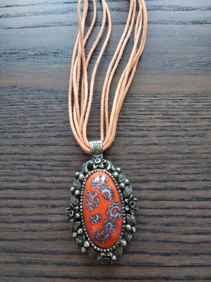 Collier orange - photo numéro 2