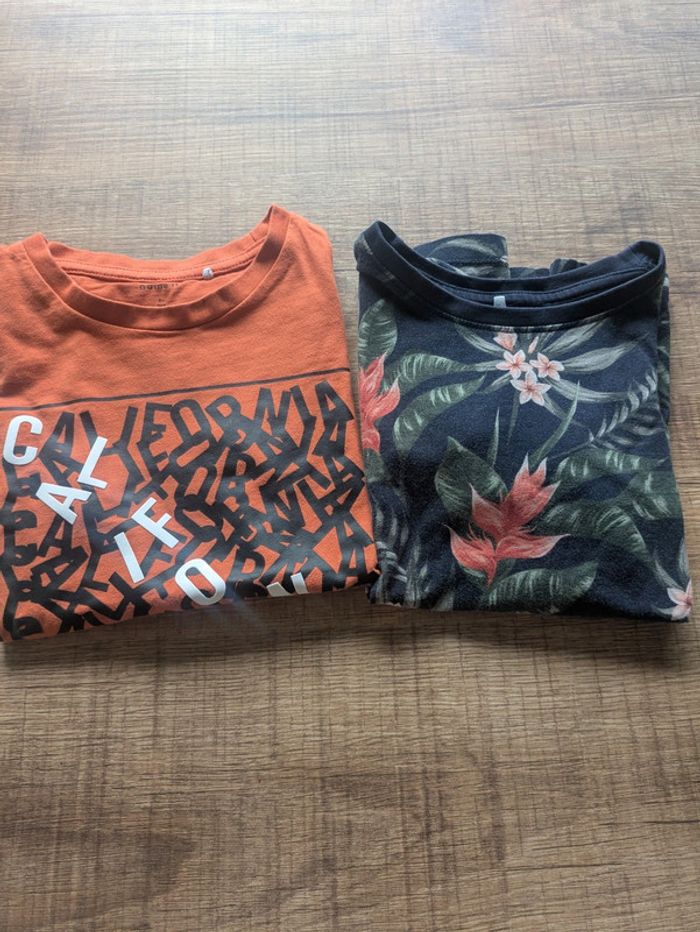 2 Tshirts garçon name it 6 ans