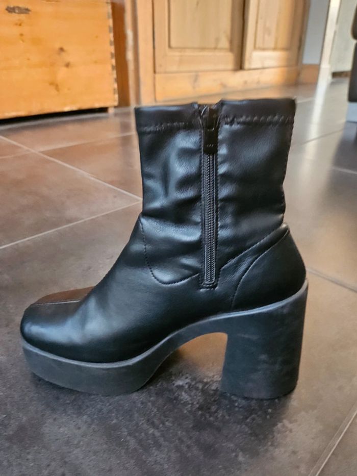Bottes talons haut - photo numéro 3