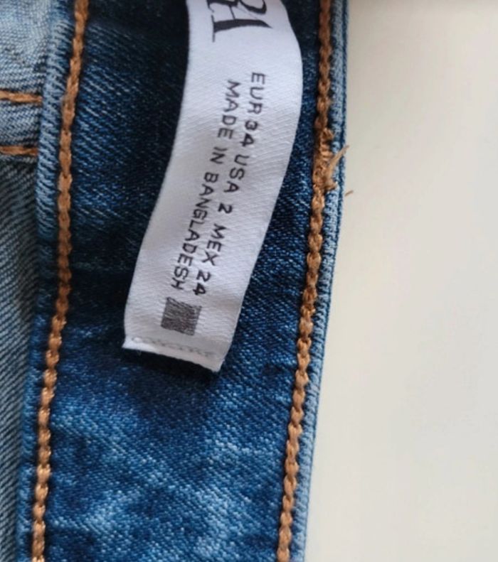 Jean zara 34 très bon état - photo numéro 3