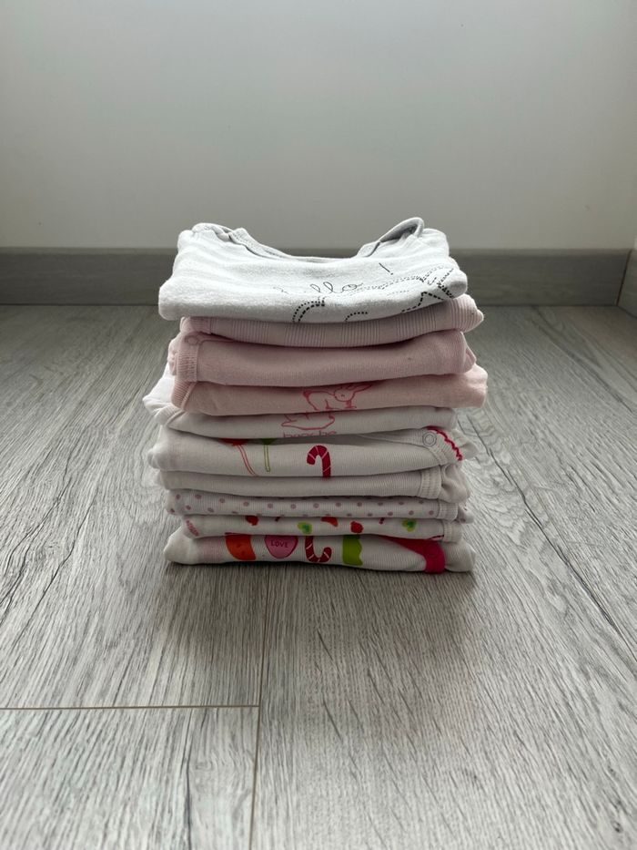 Lot de 10 bodies manches longues – 1 mois / 54 cm – Bon état - photo numéro 5