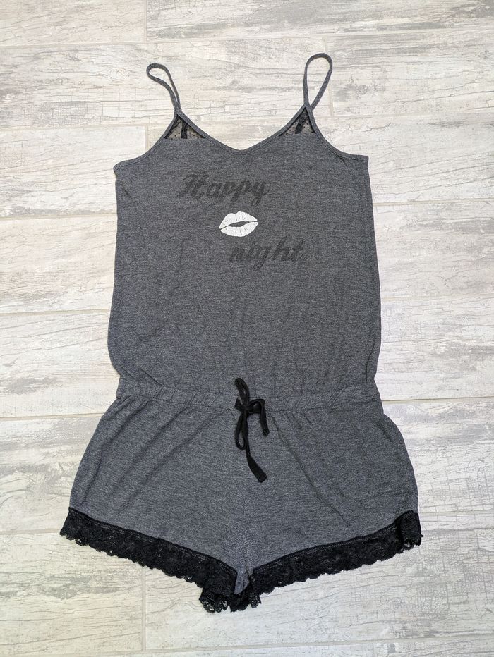 Pyjama court