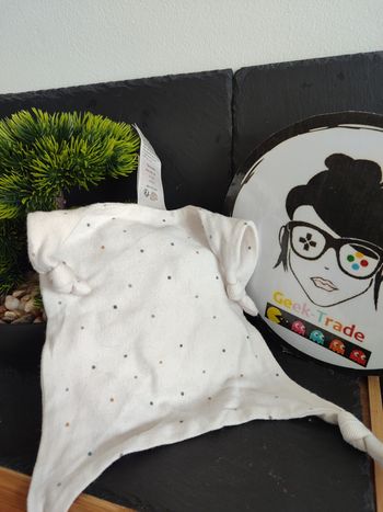 doudou mouchoir Vertbaudet blanc pois point doré bleu noeud jaune Vert Marine