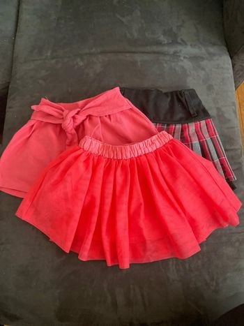 Lot jupes fille 3 ans