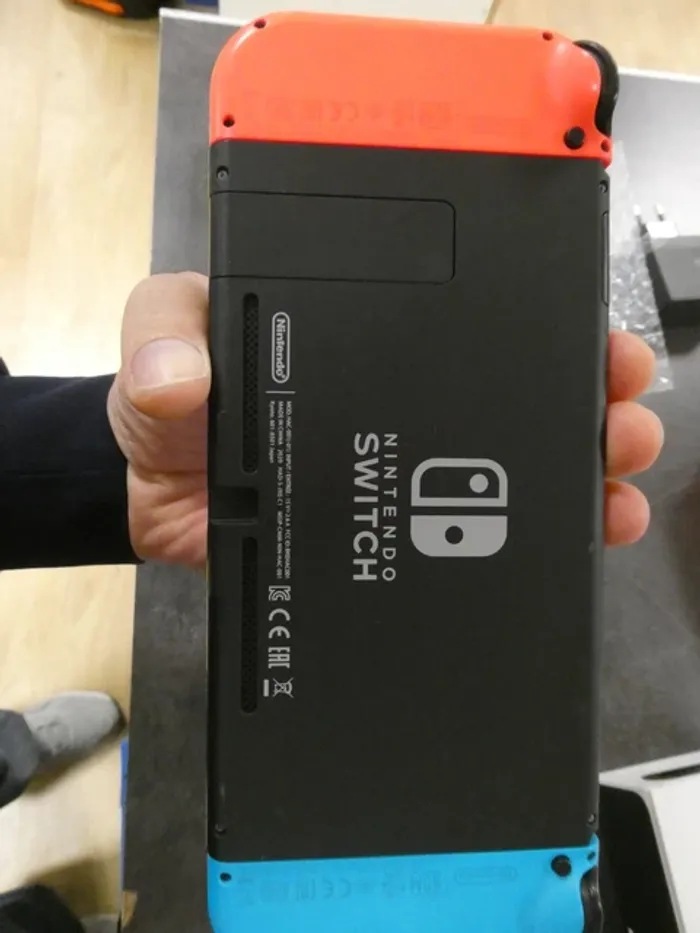 Console Nintendo Switch NEON