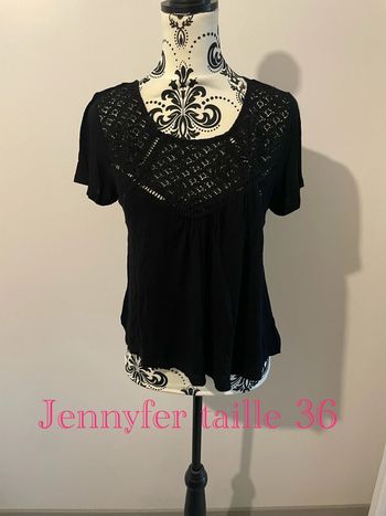 T-shirt blouse ample noir à col rond dentelle manches courte Jennyfer taille 36