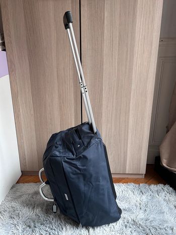 Neuf magnifique valise de voyage Lagardère grande contenance et pratique