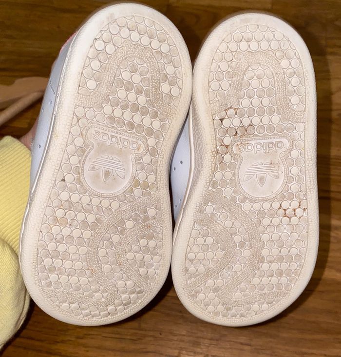 baskets Stan Smith  taille 20 - photo numéro 3
