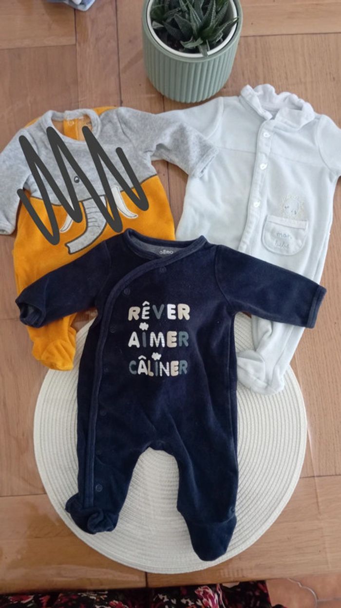 Lot de 8 pyjamas 1 mois - photo numéro 2