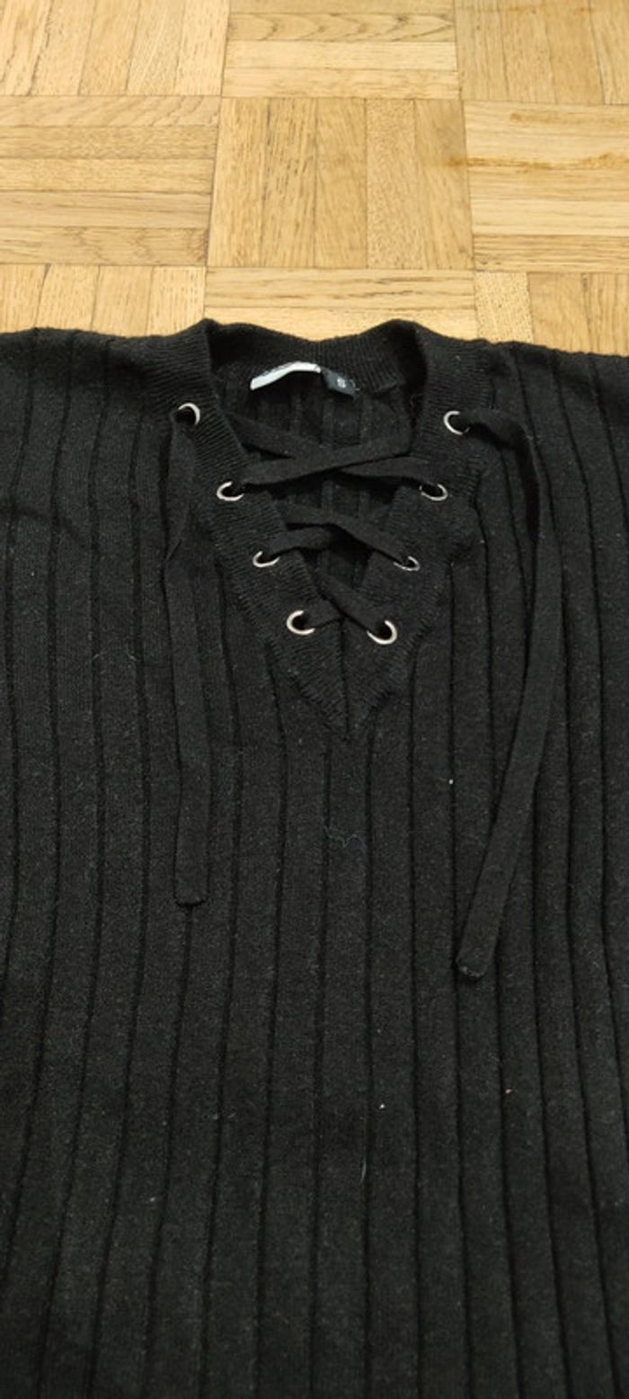 Pull noir col V - photo numéro 4