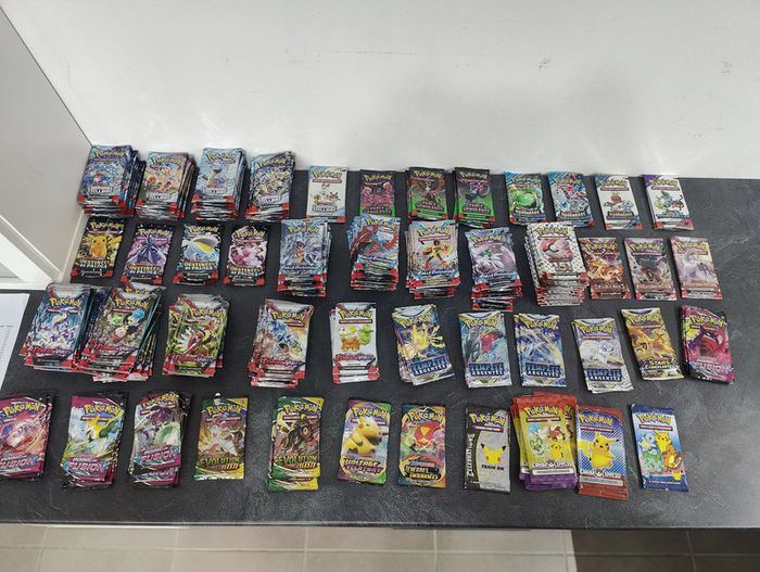 Boosters cartes Pokémon reconditionnés - photo numéro 2