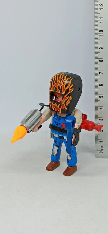 Homme soudeur avec masque de protection playmobil