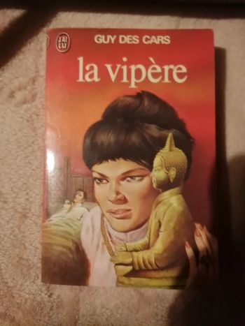 Luvre vintage La vipère Guy Des Cars