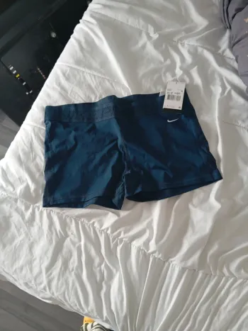 Shorty femme Nike Pro taille 2XL