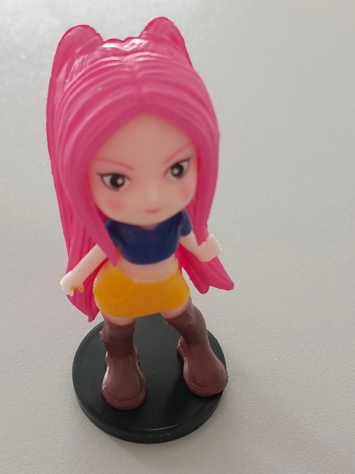 Figurines K-pop Demon Hunters neuves - photo numéro 2